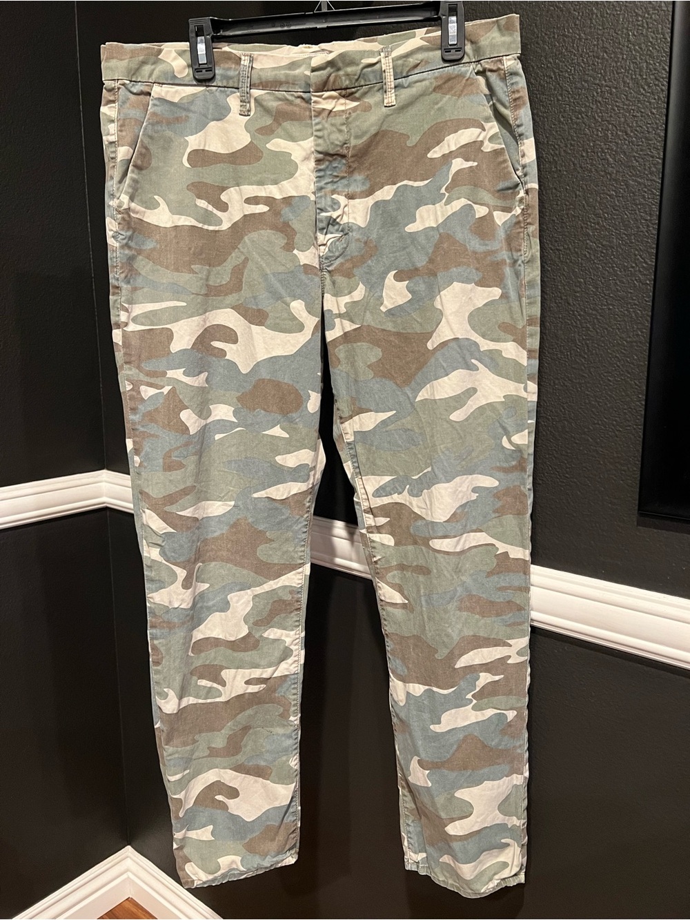 Mother Women's Green Camo Straight Leg Flat Front Casual Cotton Blend Pants 34